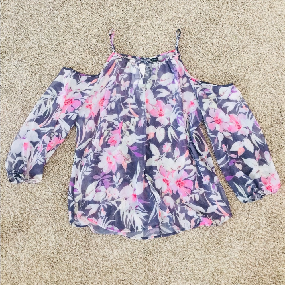 Brand New Blouse